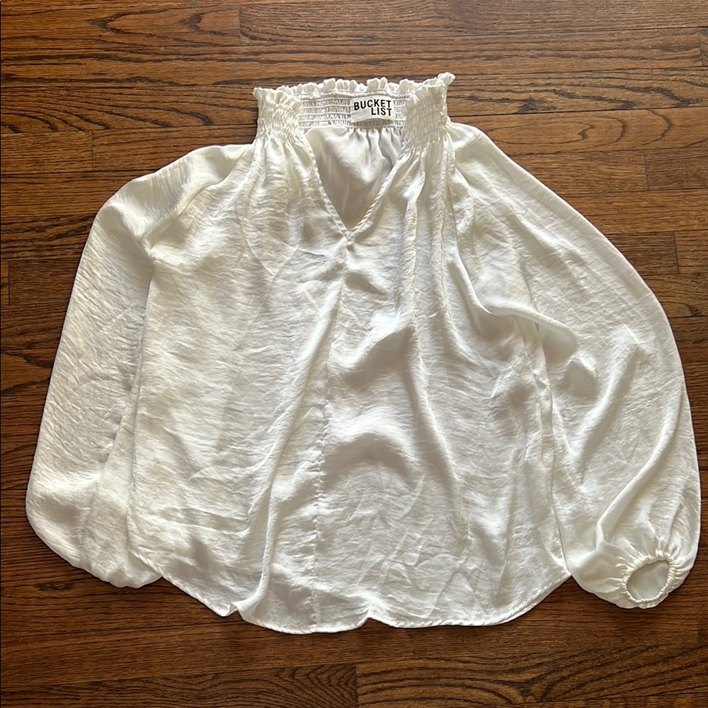 BUCKETLIST Women's White Top